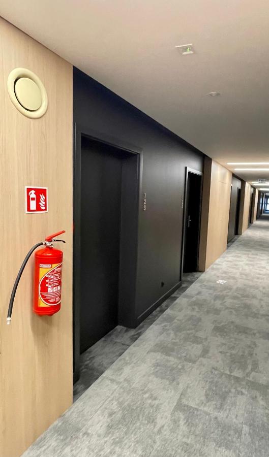 Plac Wolnosci 6 Contactless Check-In 24H بوزنان المظهر الخارجي الصورة